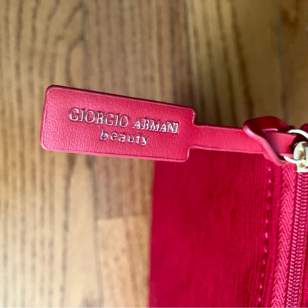 Giorgio Armani Engine Red Textured Recycled Plastic Zip Cosmetic Pouch NWT - Picture 3 of 10